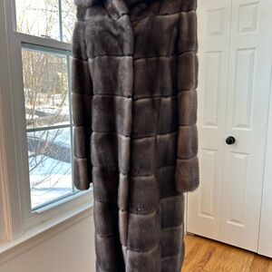 Elegant Brown Fur Coat